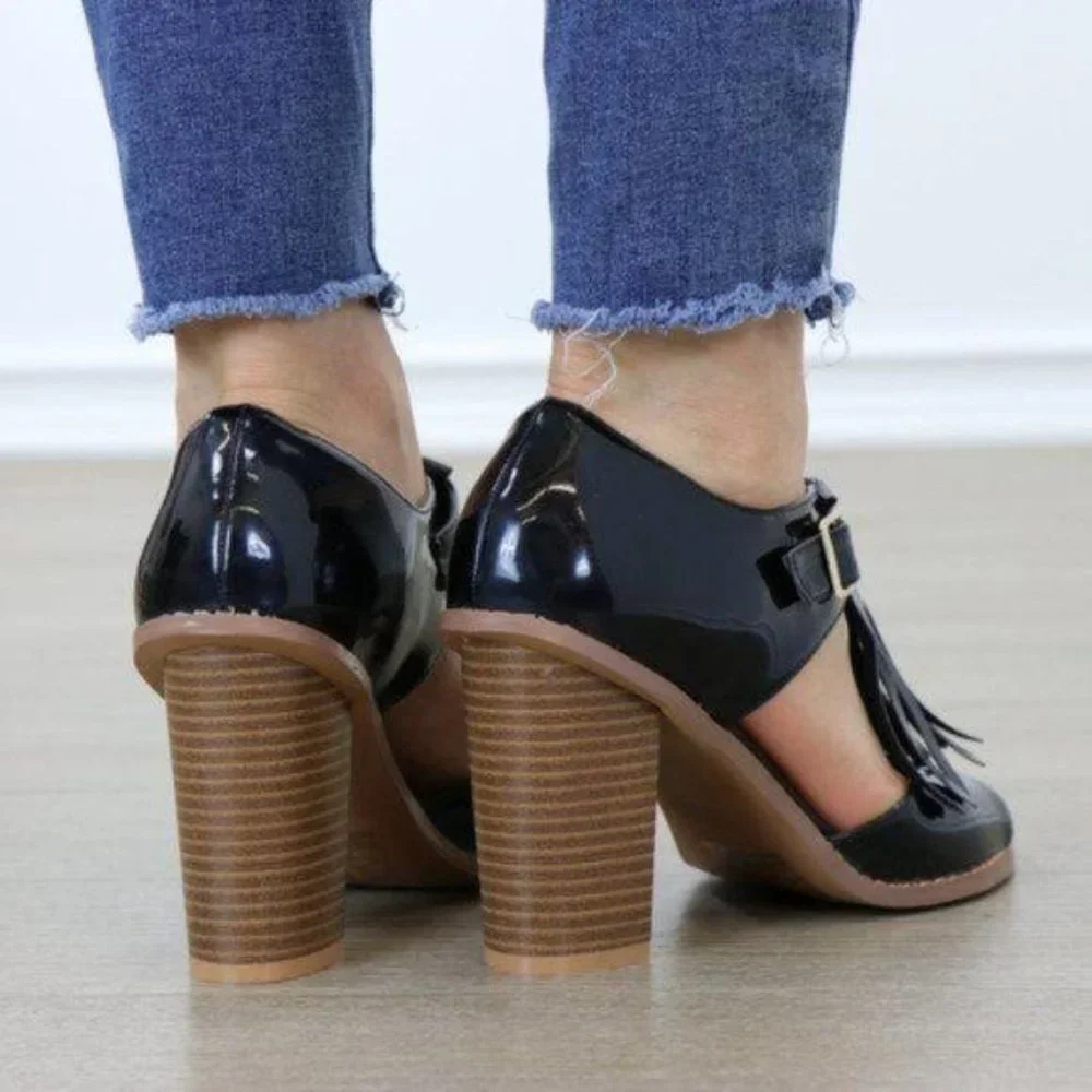 Patent Rockabilly Oxford High Heels With Tassel - Picture 6 of 7